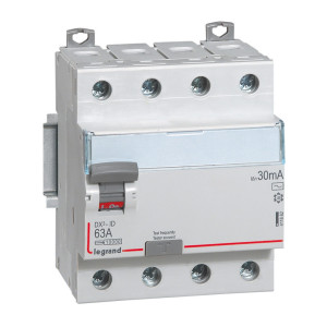 Disjoncteur DX³6000 10kA arrivée haute et départ bas à vis 4P