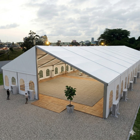 Location de Chapiteau climatisé 625 m2 (25x25m ) avec parquet - Moquette