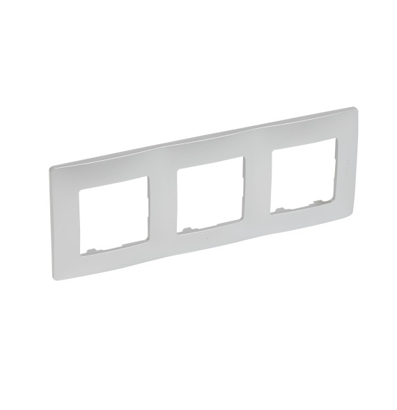 Plaque de finition 3 postes - aluminium - fixation a clipser -