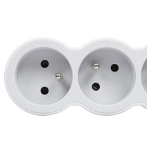 Rallonge multiprise extra-plate équipée de 3 prises 2P+T 16A