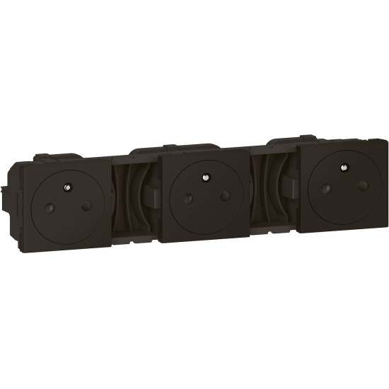 Triple prise de courant 2P+T Surface précâblées 3x2 modules -