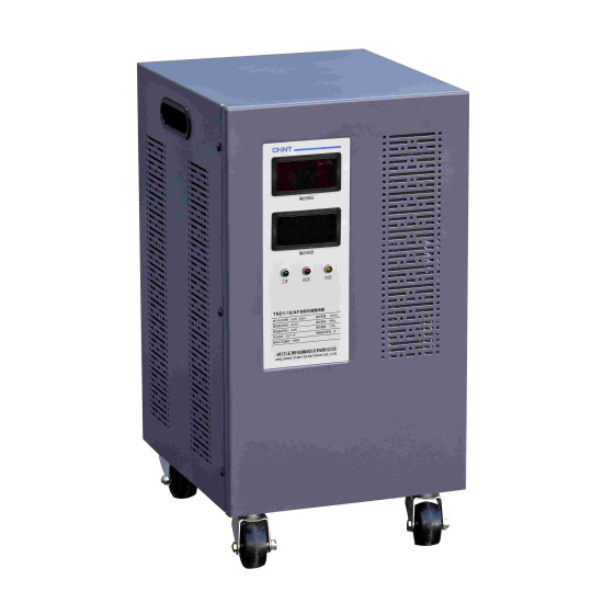 Stabilisateur triphasé 9KVA à réfroidissement par convection