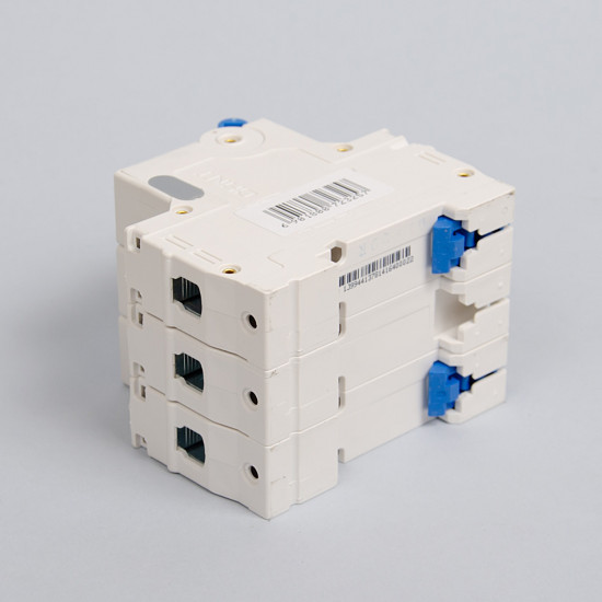 Disjoncteur miniature 3P 6kA C1A NXB-63 CHINT - 814164