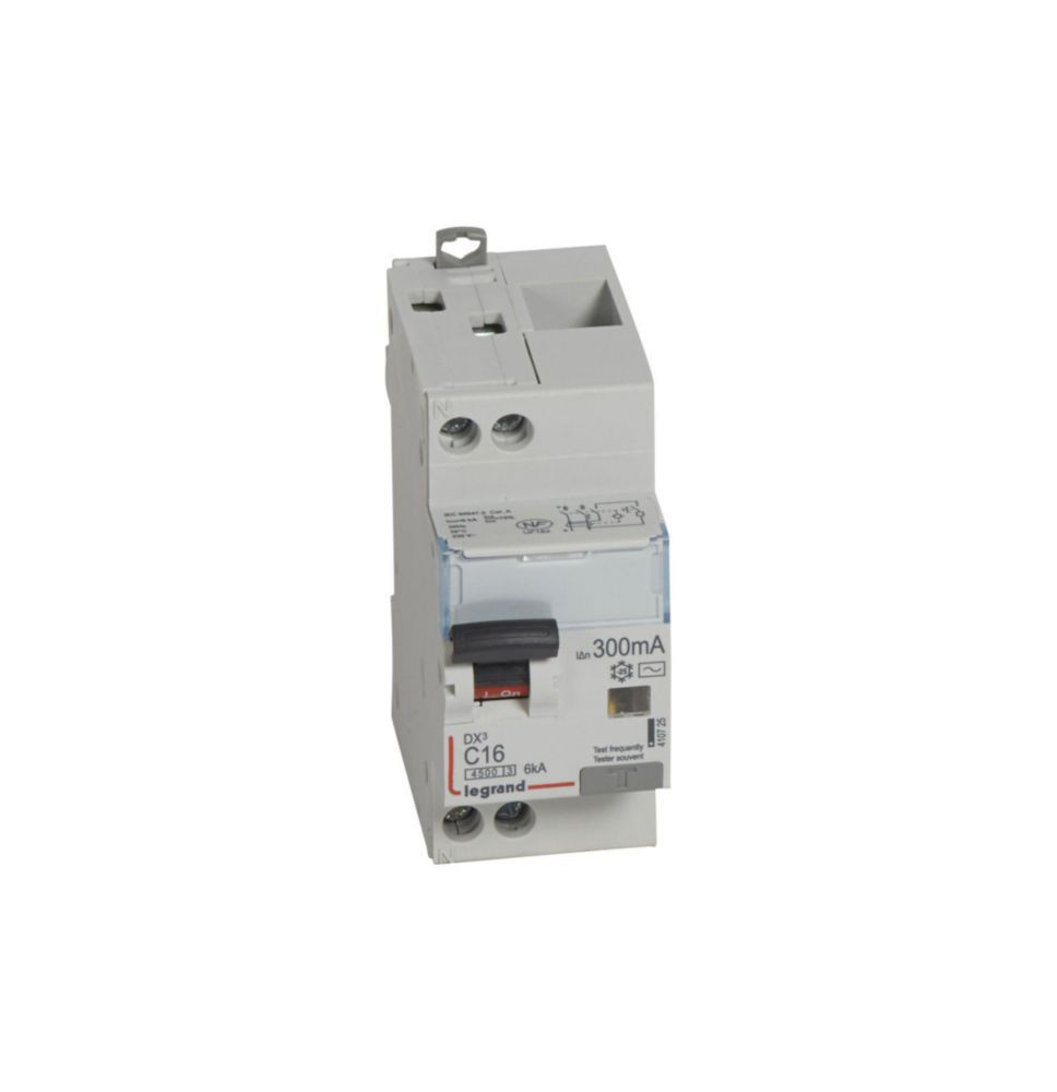 Disjoncteur différentiel DX³4500 arrivée haute et départ bas à Disjoncteur différentiel DX³4500 arrivée haute et départ bas à