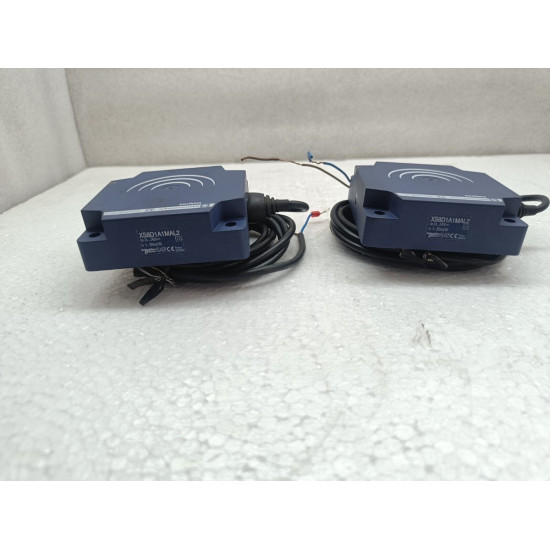 Détecteur inductif (80X80X26) XS8 plat forme D Sn60 mm 24..240VCA/DC câble 2m, Schneider Electric -