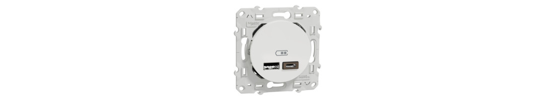 Prise USB Schneider Electric à Abidjan - Côte d'Ivoire